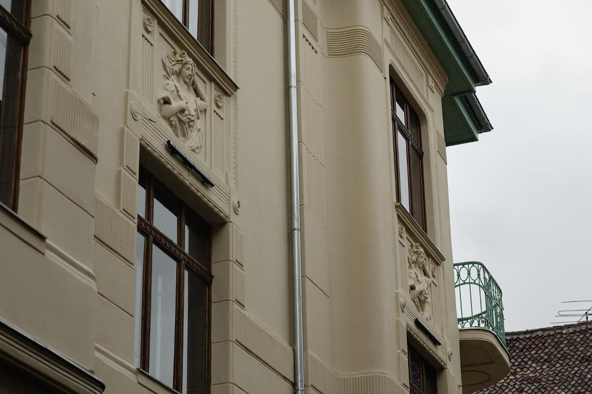 1910 Boutique - Self Check-In Only Hotel Brasov Exterior photo